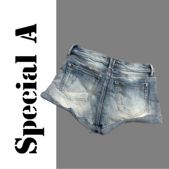 Special‎ A Women’s Distressed Jean Shorts - Picture 2 of 2